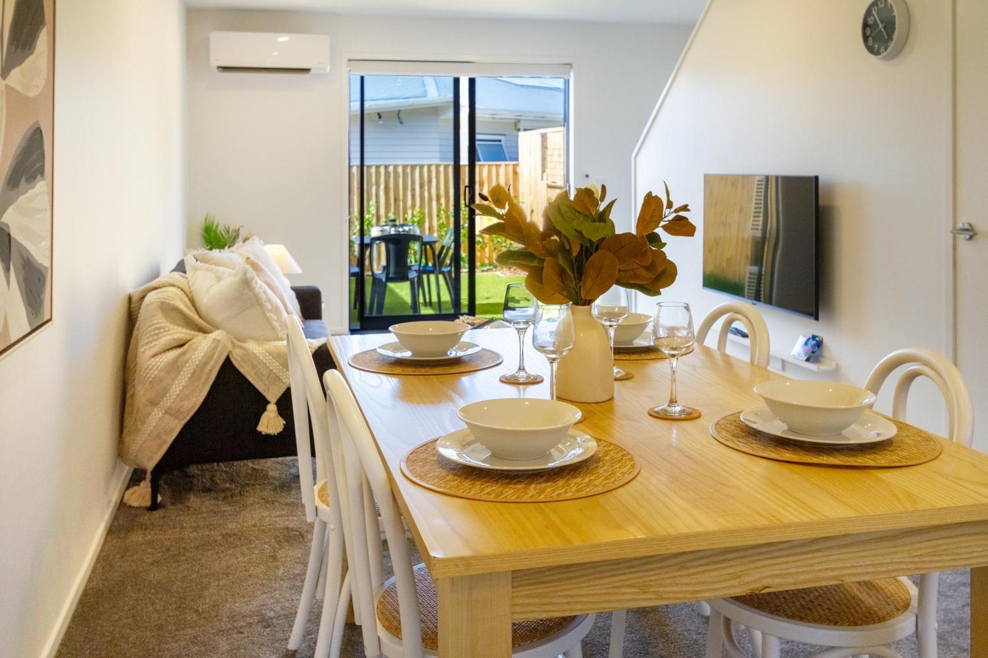 Chic 2-Bed Gem: Trust Arena Proximity - West Akl Apartment โอ๊คแลนด์ ภายนอก รูปภาพ