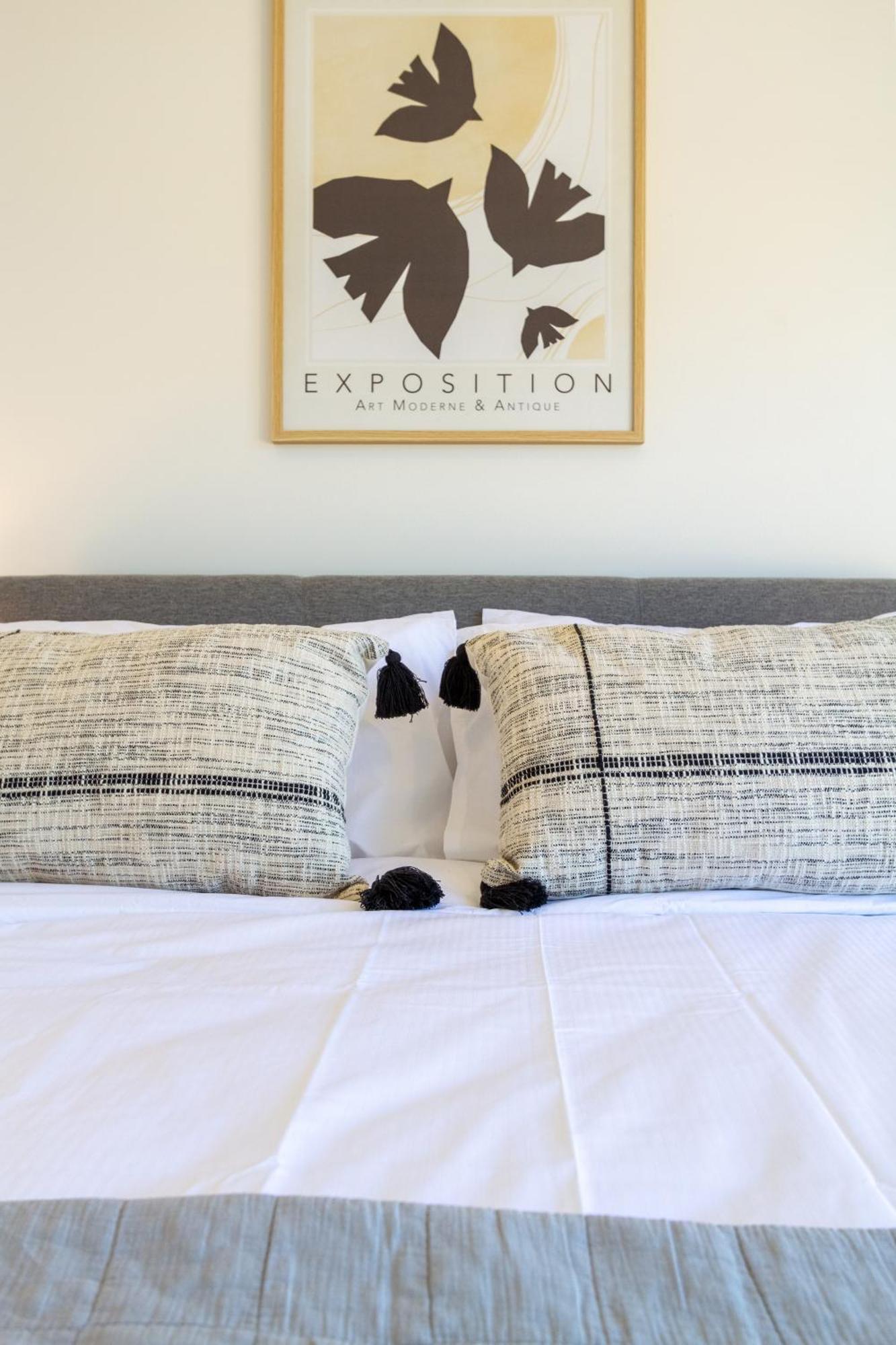 Chic 2-Bed Gem: Trust Arena Proximity - West Akl Apartment โอ๊คแลนด์ ภายนอก รูปภาพ